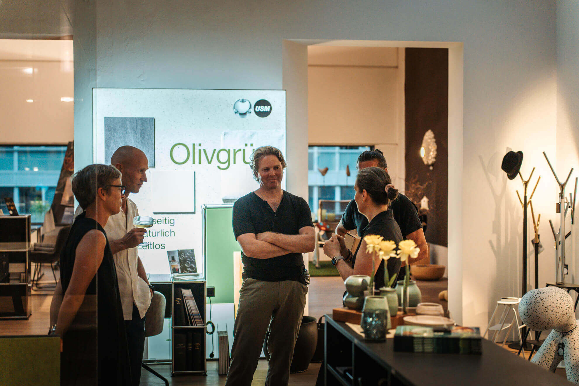 Micheal Tolloy bei mg interior Micheal Tolloy bei mg interior